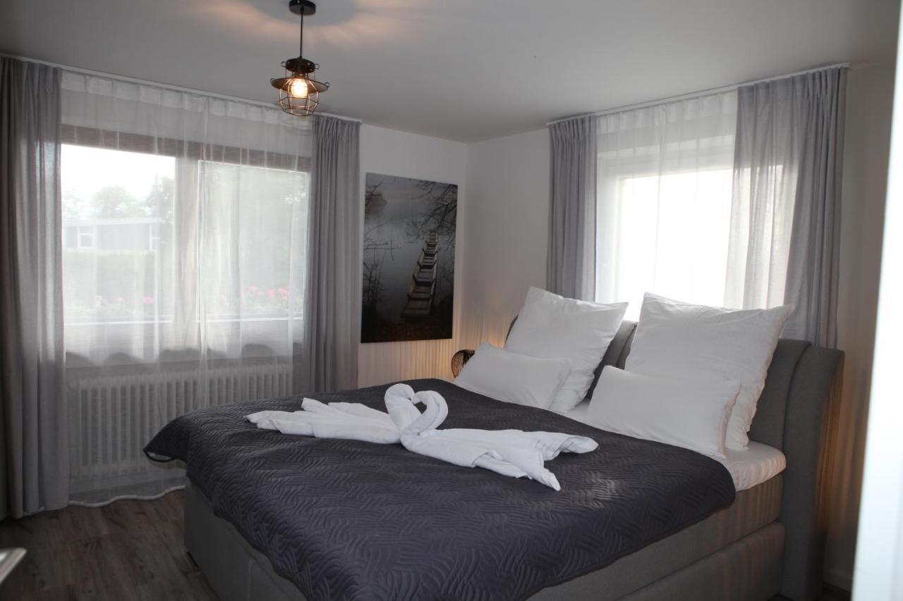 ריינהאוזן Gaestehaus Zum Rhein מראה חיצוני תמונה